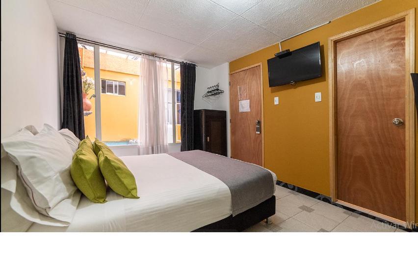 Hotel Casa Normandia Bogota Bagian luar foto