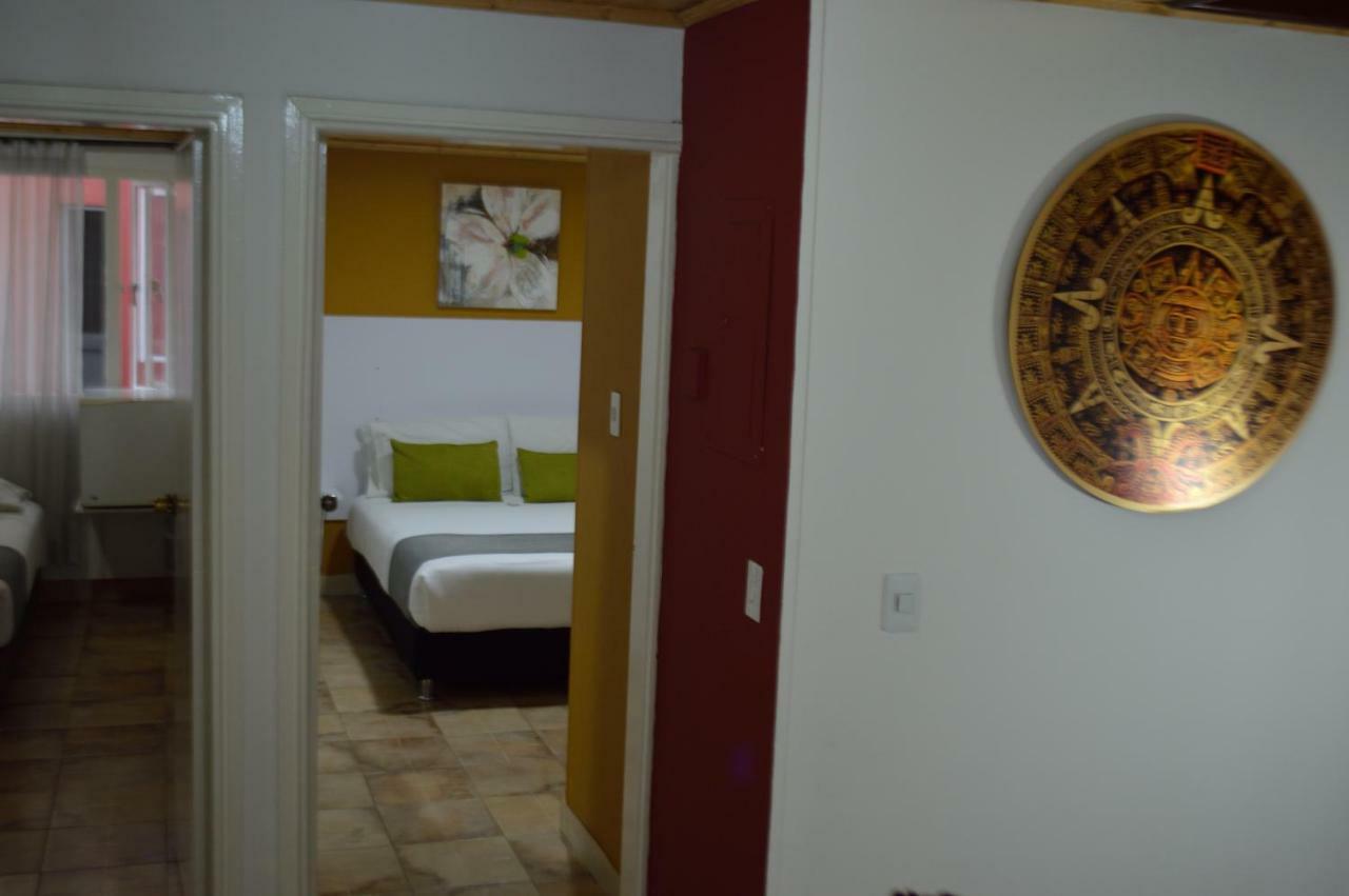 Hotel Casa Normandia Bogota Bagian luar foto